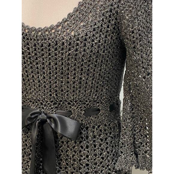 CYNTHIA STEFFE Gray Crocheted Knit Fit & Flare Dress w/slip MEDIUM Bell Sleeves - Picture 4 of 7